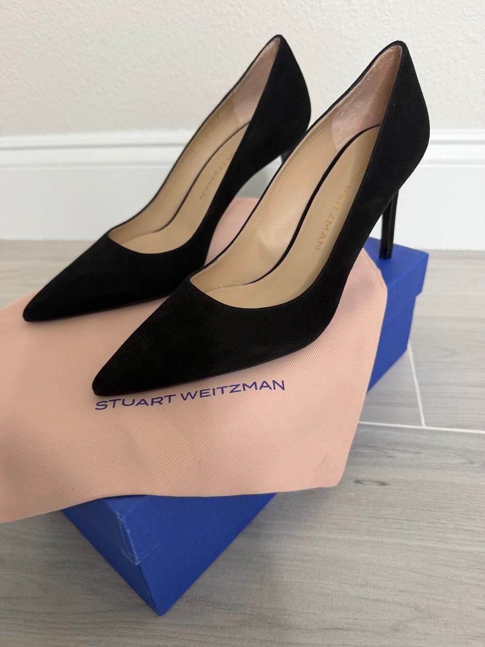 Stuart Weitzman Stuart Power 85 Black Suede Pointed Toe Pumps 7.5B EU 38